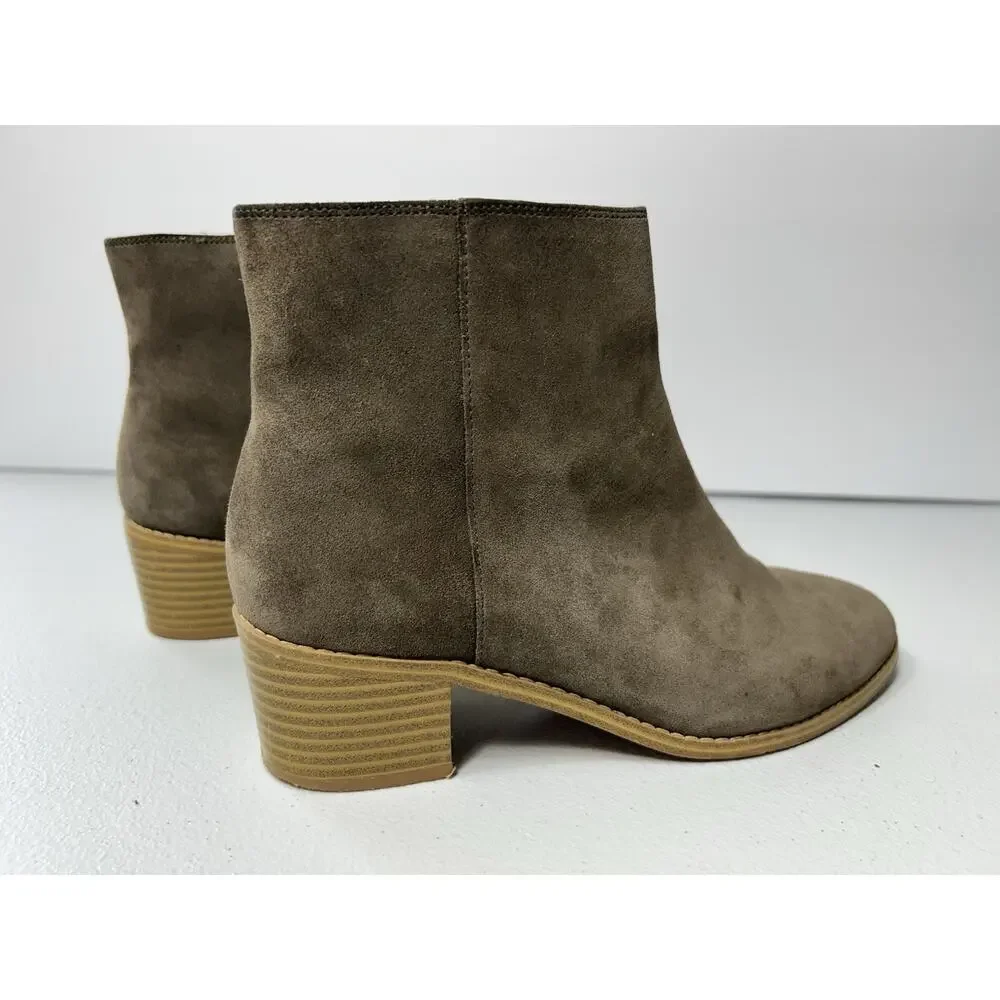 Clarks Women's Khaki‎ Olive Breccan Myth Suede Bootie Ankle Boots  Size 8M